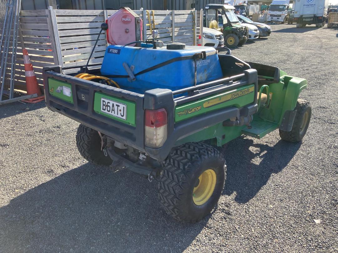 Photo '4' of JOHN DEERE TX GATOR Side by Side Photo '4' of JOHN DEERE TX GATOR Side by Side