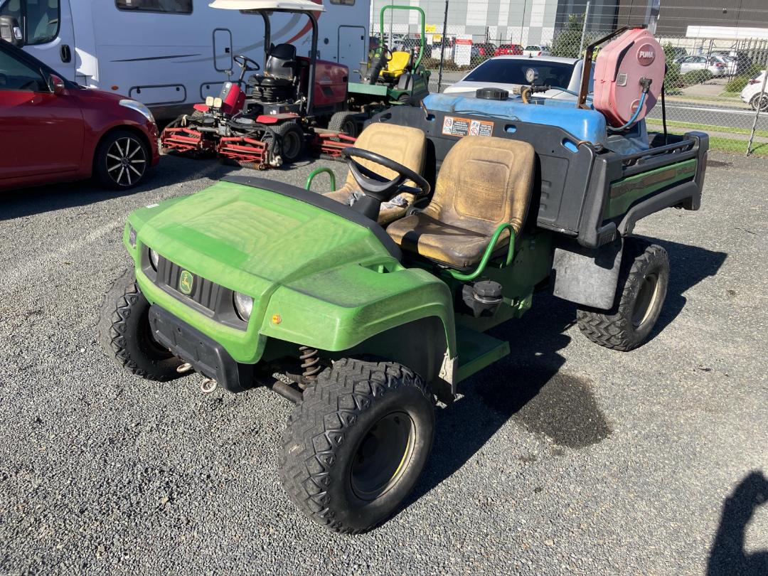 Photo '9' of JOHN DEERE TX GATOR Side by Side Photo '9' of JOHN DEERE TX GATOR Side by Side