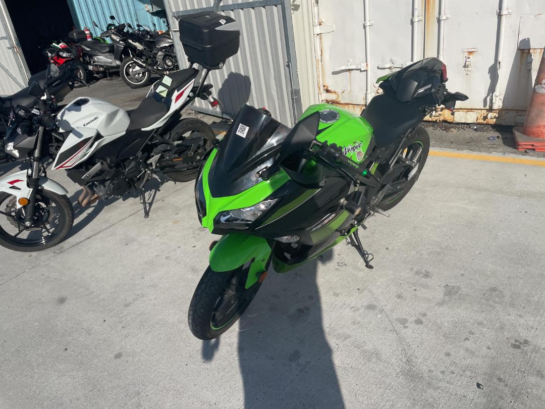 Photo '4' of Kawasaki EX 300A Photo '4' of Kawasaki EX 300A