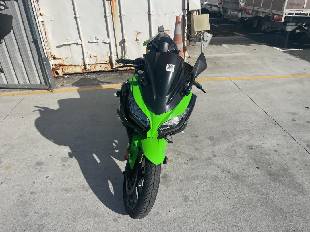 Photo '3' of Kawasaki EX 300A Photo '3' of Kawasaki EX 300A