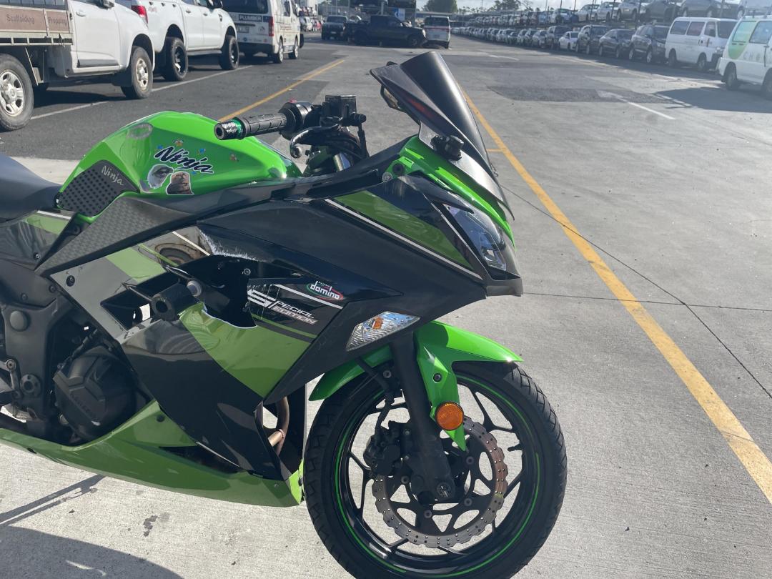 Photo '15' of Kawasaki EX 300A Photo '15' of Kawasaki EX 300A