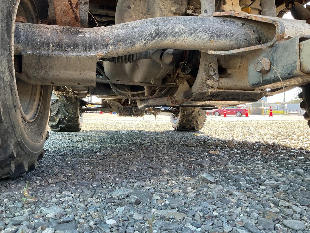 Photo '19' of Kawasaki KAF620