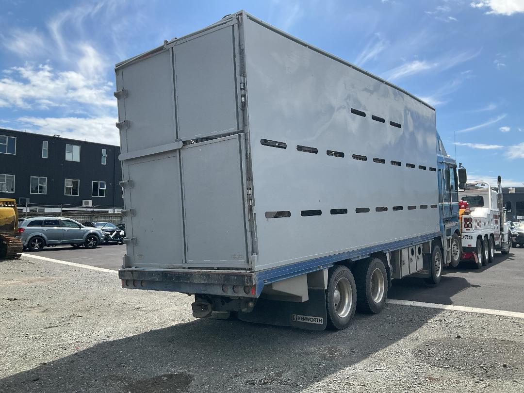 Photo '3' of Kenworth K200 Livestock