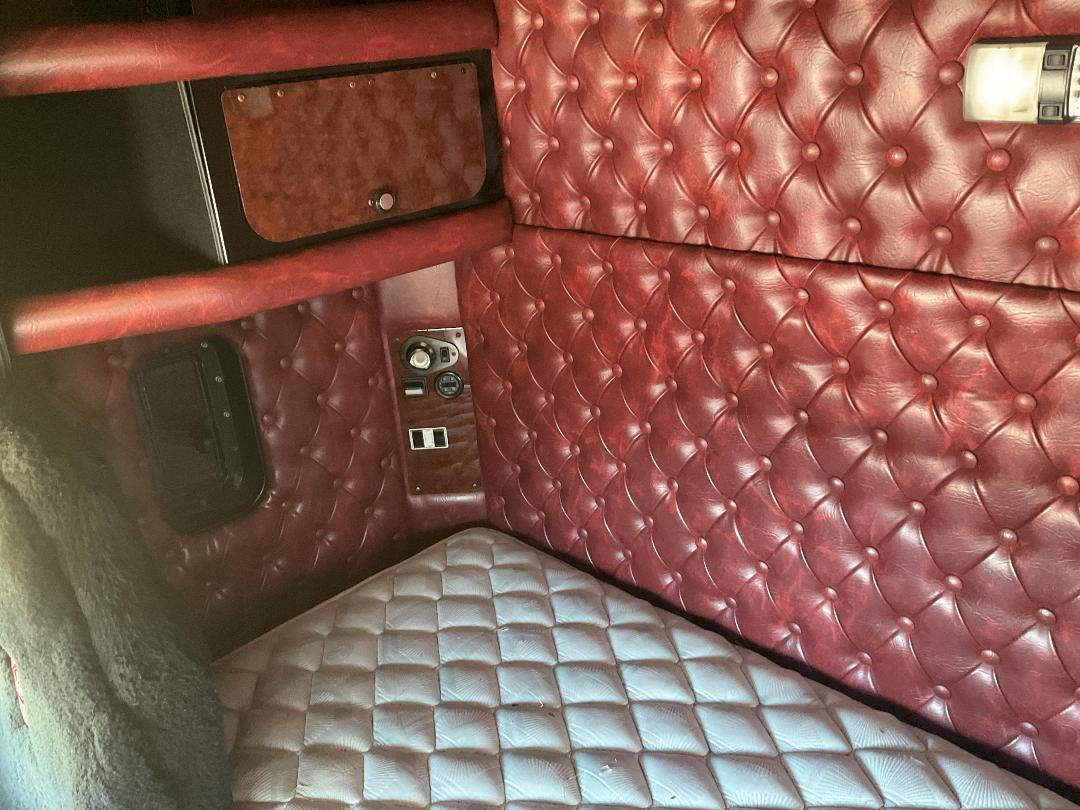 Photo '13' of Kenworth K200 Livestock