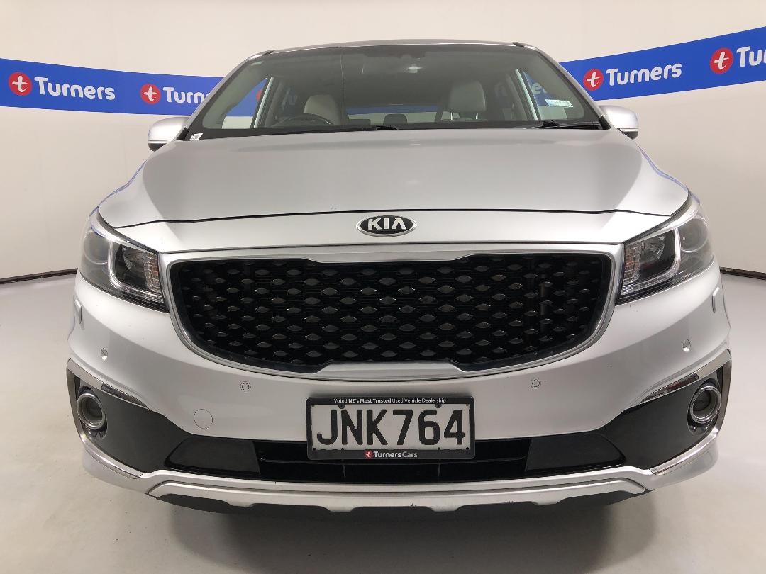 Photo '2' of KIA Carnival Photo '2' of KIA Carnival