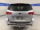 Thumbnail '6' of KIA Carnival
