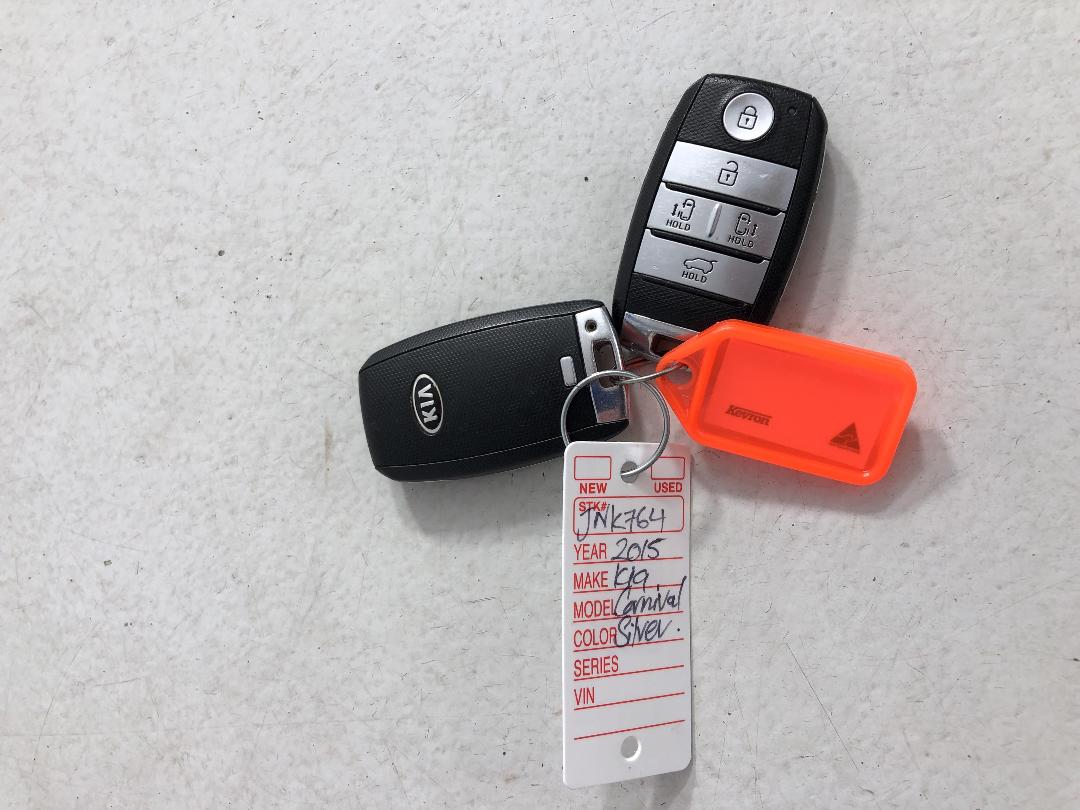 Photo '22' of KIA Carnival Photo '22' of KIA Carnival