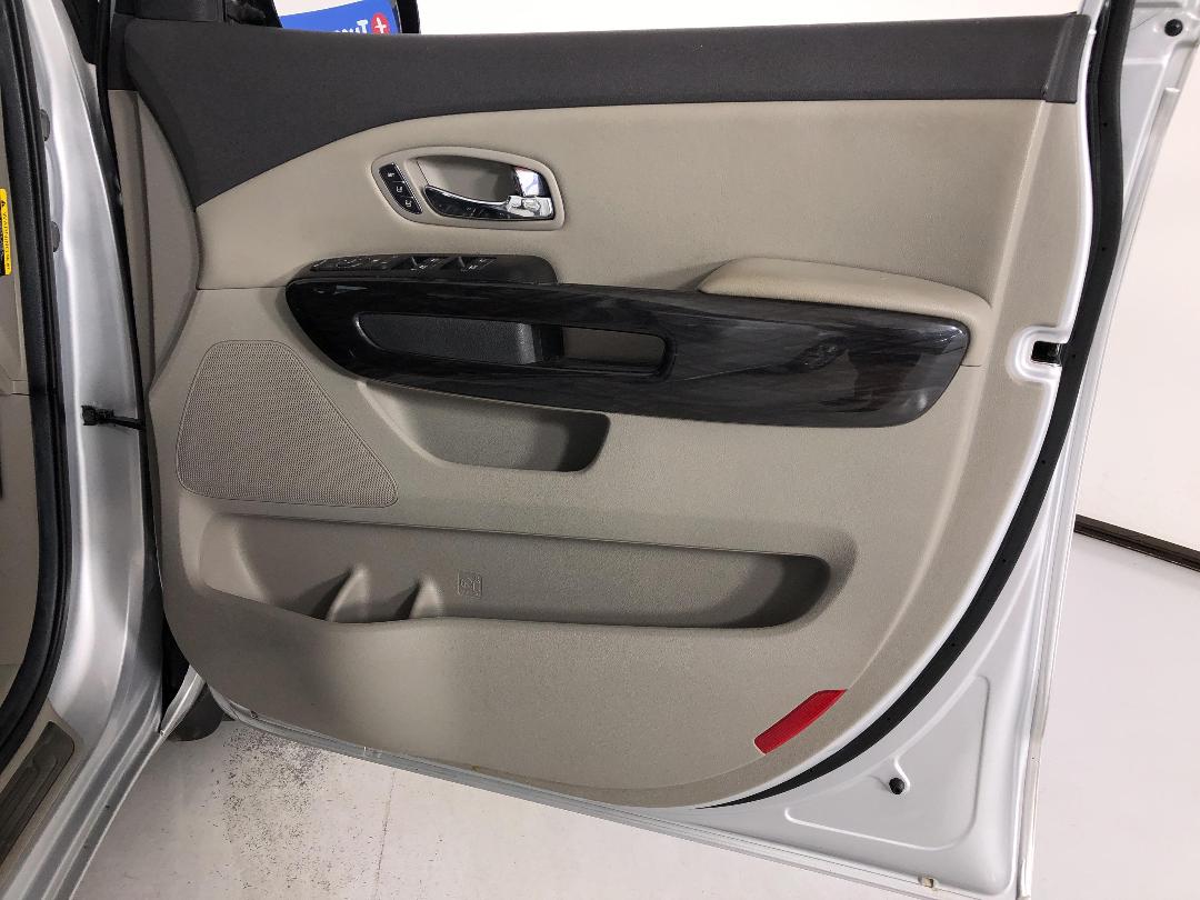 Photo '15' of KIA Carnival Photo '15' of KIA Carnival