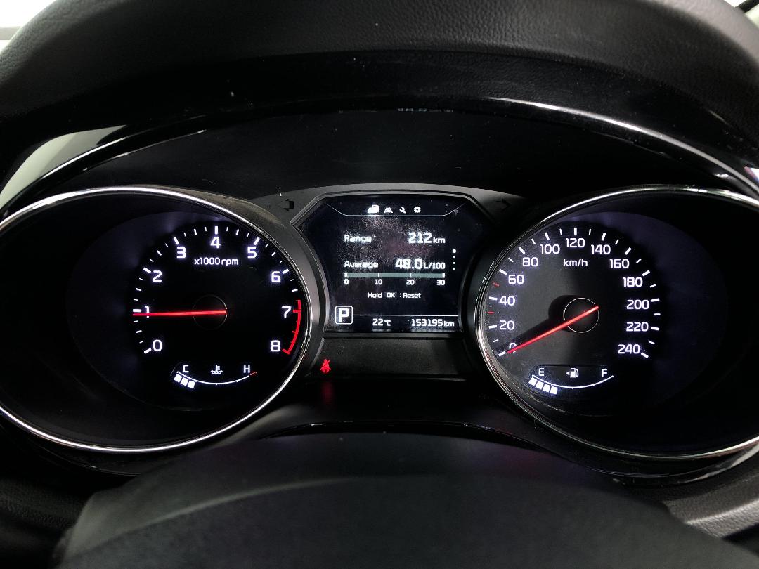 Photo '21' of KIA Carnival Photo '21' of KIA Carnival