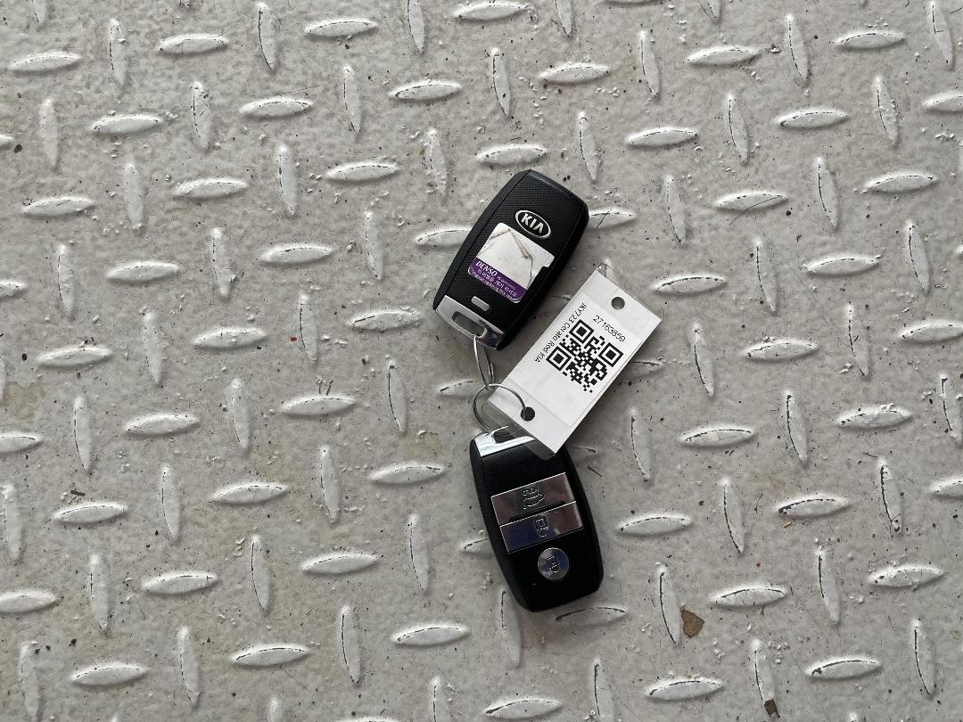 Photo '22' of KIA Cerato