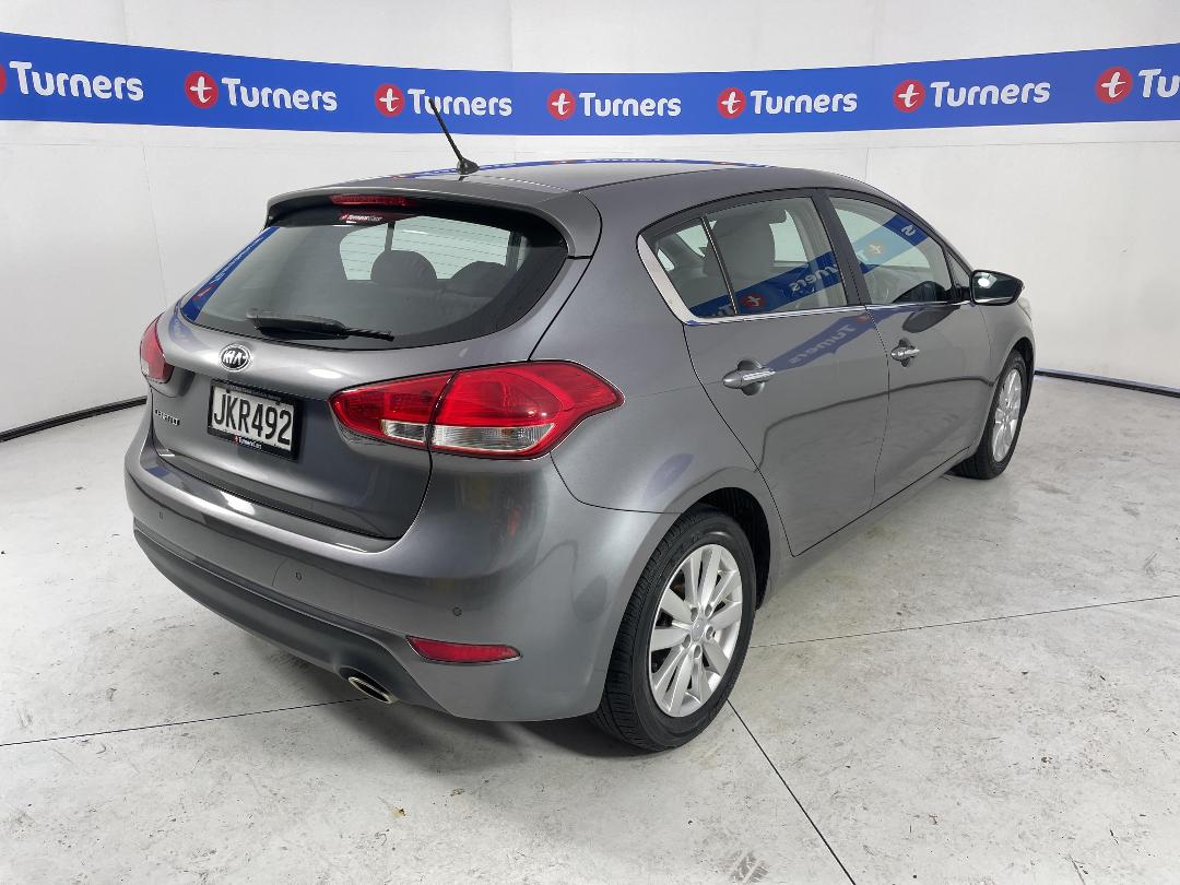 Photo '7' of KIA Cerato Photo '7' of KIA Cerato