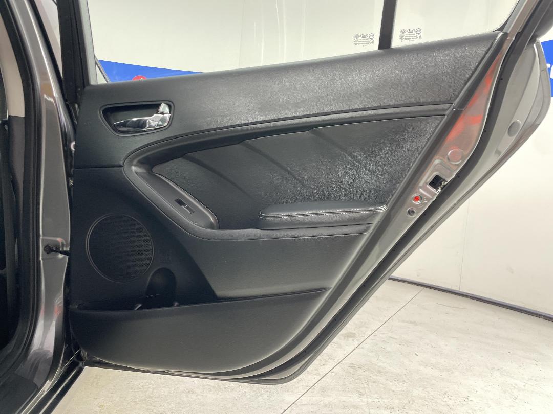 Photo '19' of KIA Cerato Photo '19' of KIA Cerato