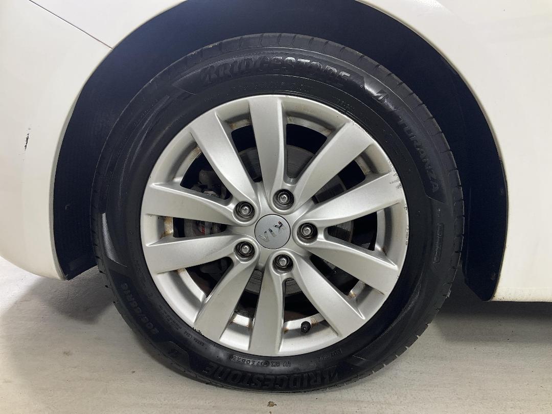 Photo '10' of KIA Cerato Photo '10' of KIA Cerato