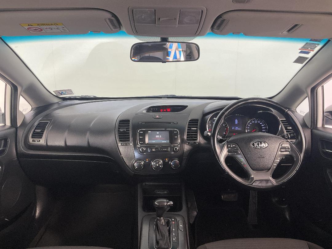 Photo '17' of KIA Cerato Photo '17' of KIA Cerato