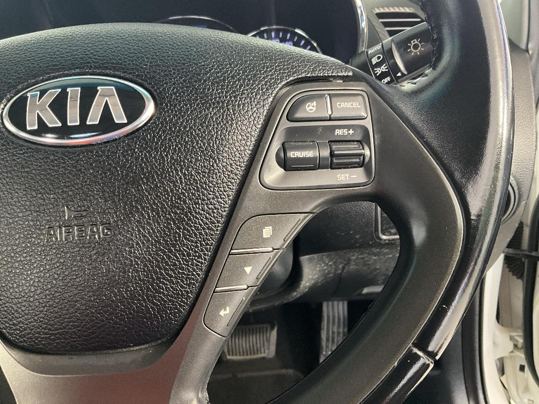 Photo '28' of KIA Cerato Photo '28' of KIA Cerato