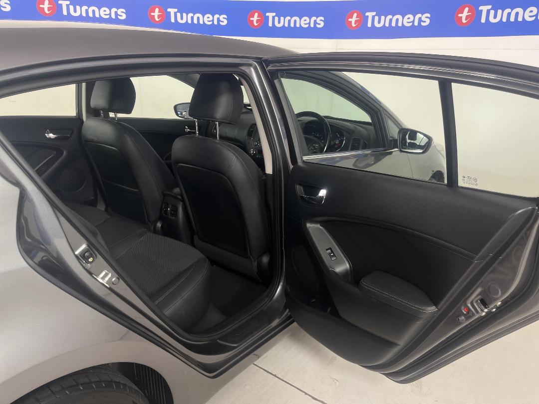 Photo '19' of KIA Cerato