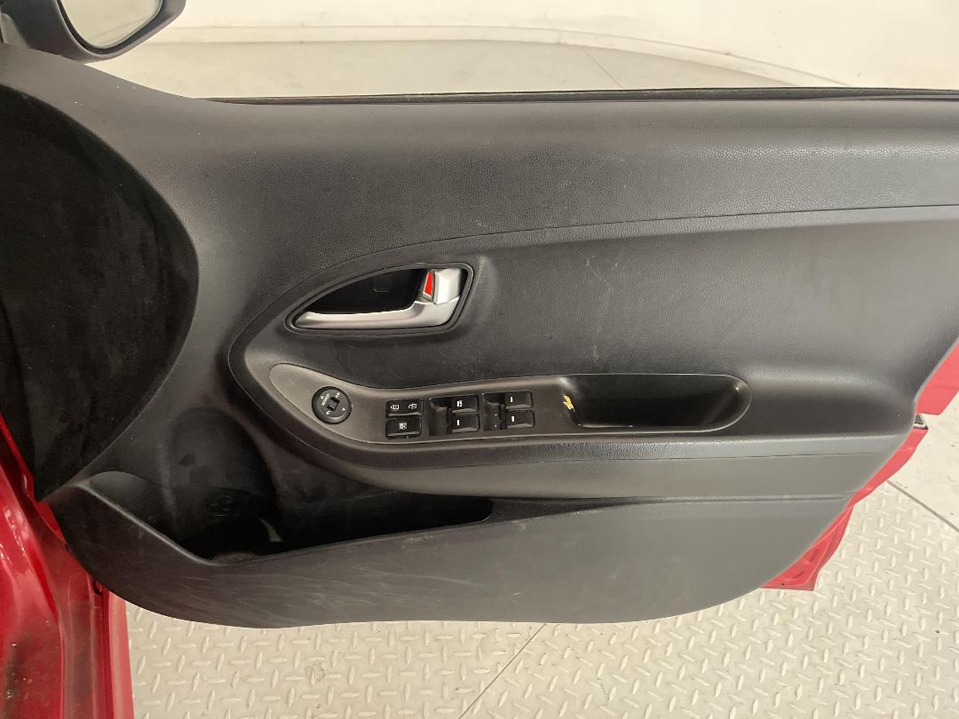 Photo '13' of KIA Picanto LX