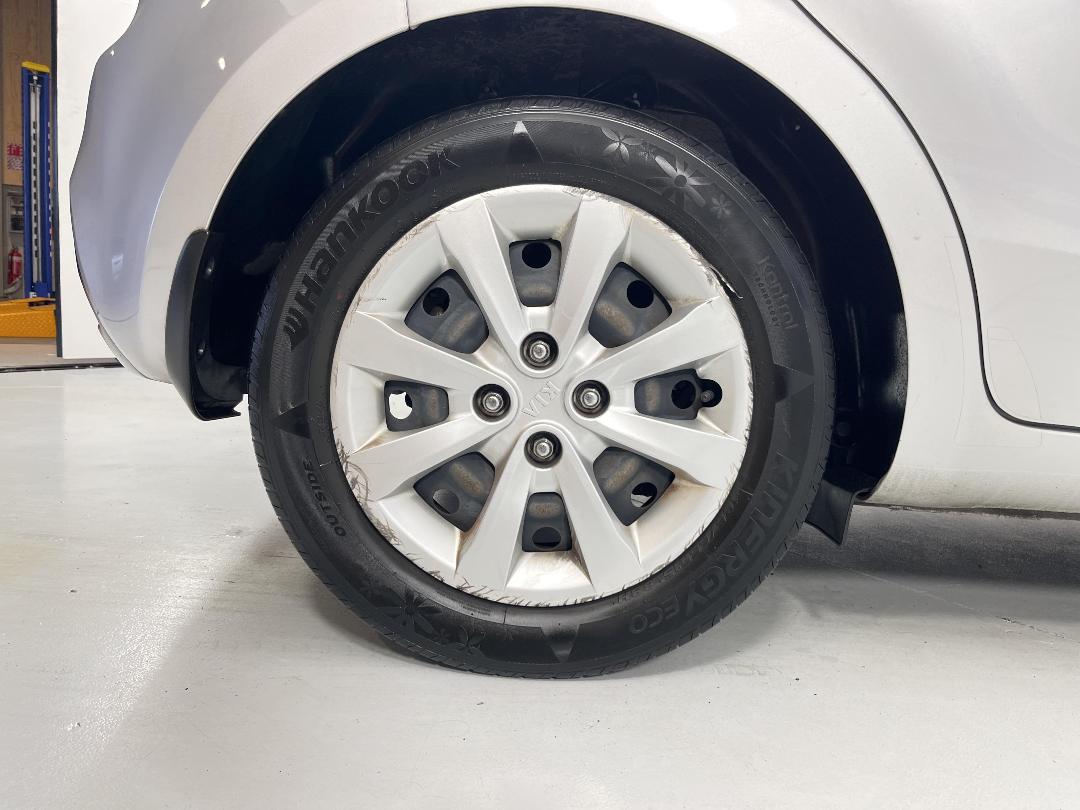 Photo '12' of KIA RIO