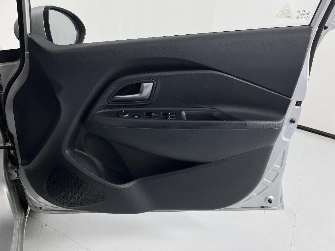 Photo '15' of KIA RIO