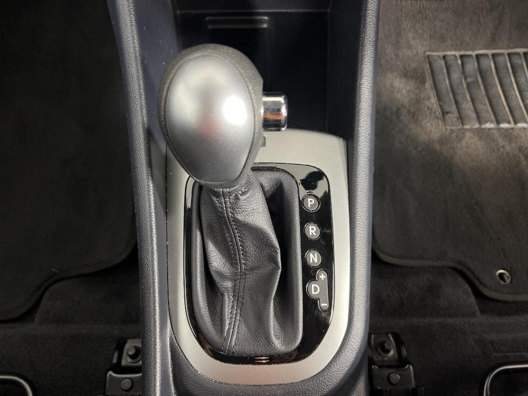 Photo '27' of KIA RIO