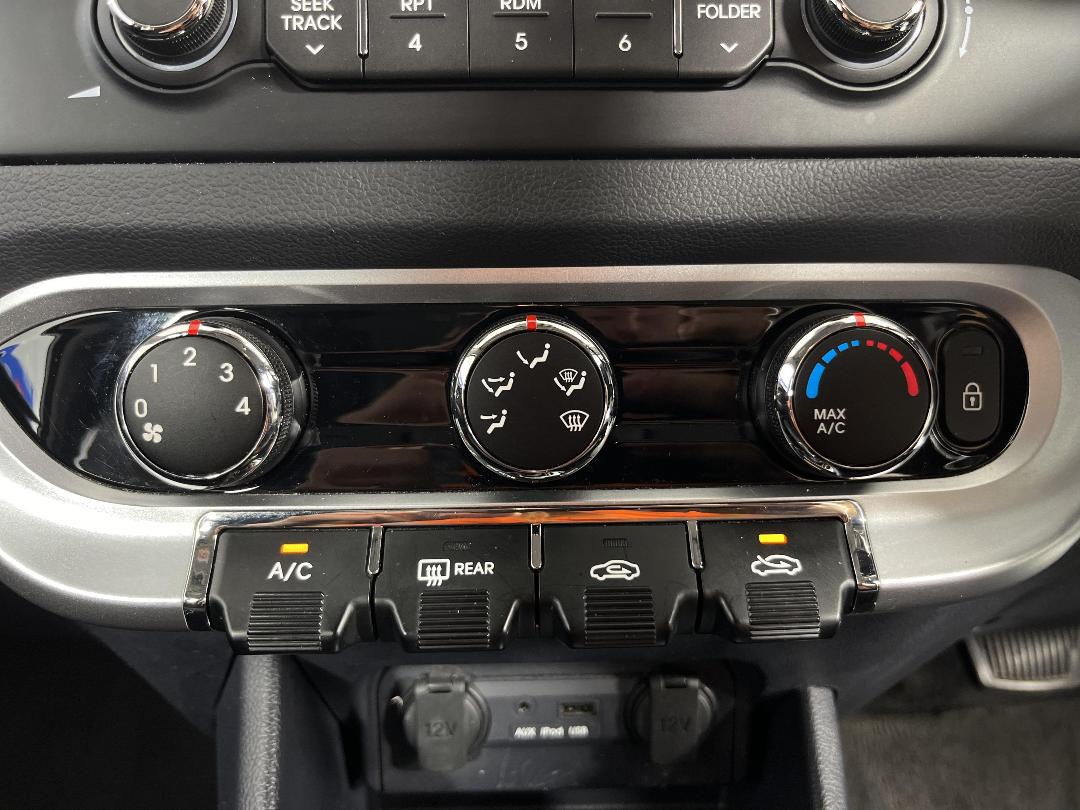 Photo '26' of KIA RIO