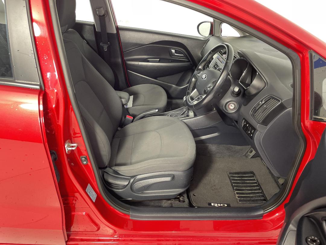 Photo '16' of KIA RIO