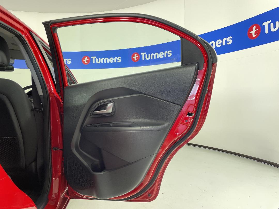 Photo '19' of KIA RIO