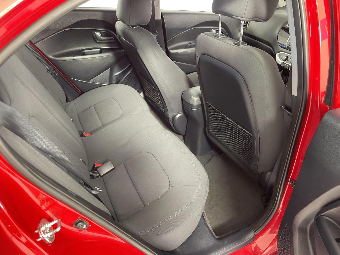 Photo '20' of KIA RIO