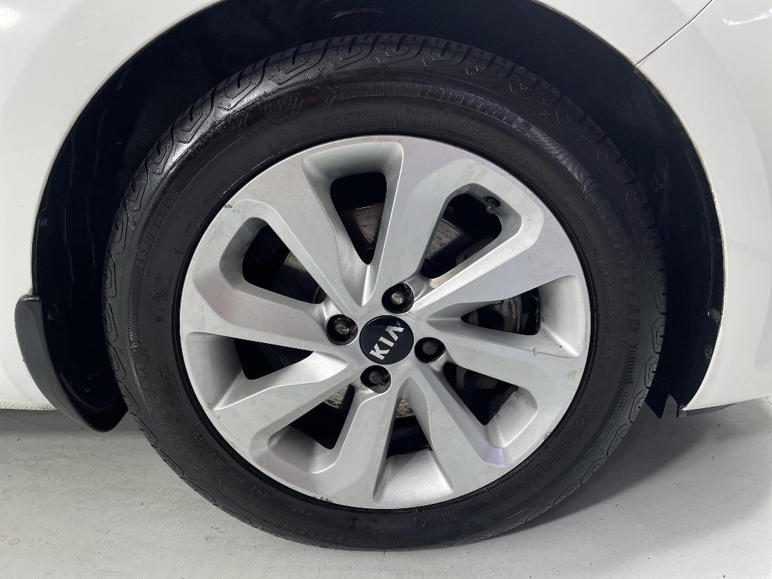 Photo '9' of KIA RIO