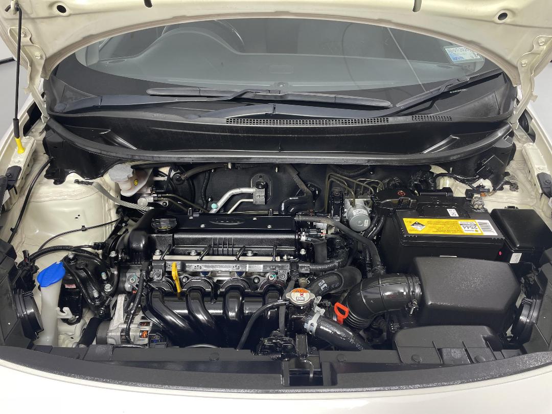 Photo '13' of KIA RIO