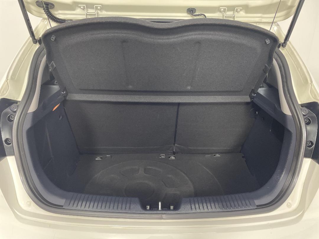 Photo '14' of KIA RIO