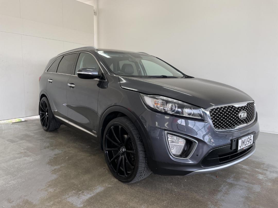 Used KIA Sorento LTD 2015 Napier at Turners Cars 25516299 Turners