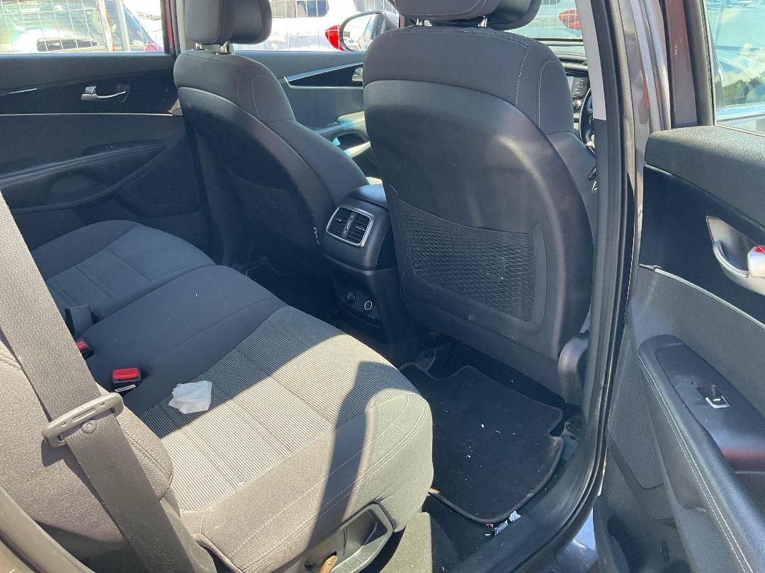 Photo '11' of KIA Sorento LX Photo '11' of KIA Sorento LX