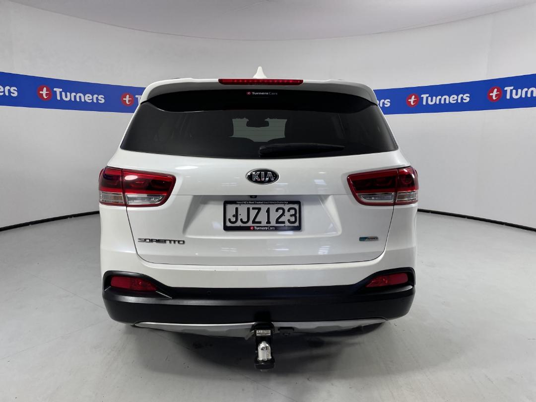 Photo '6' of KIA Sorento Photo '6' of KIA Sorento