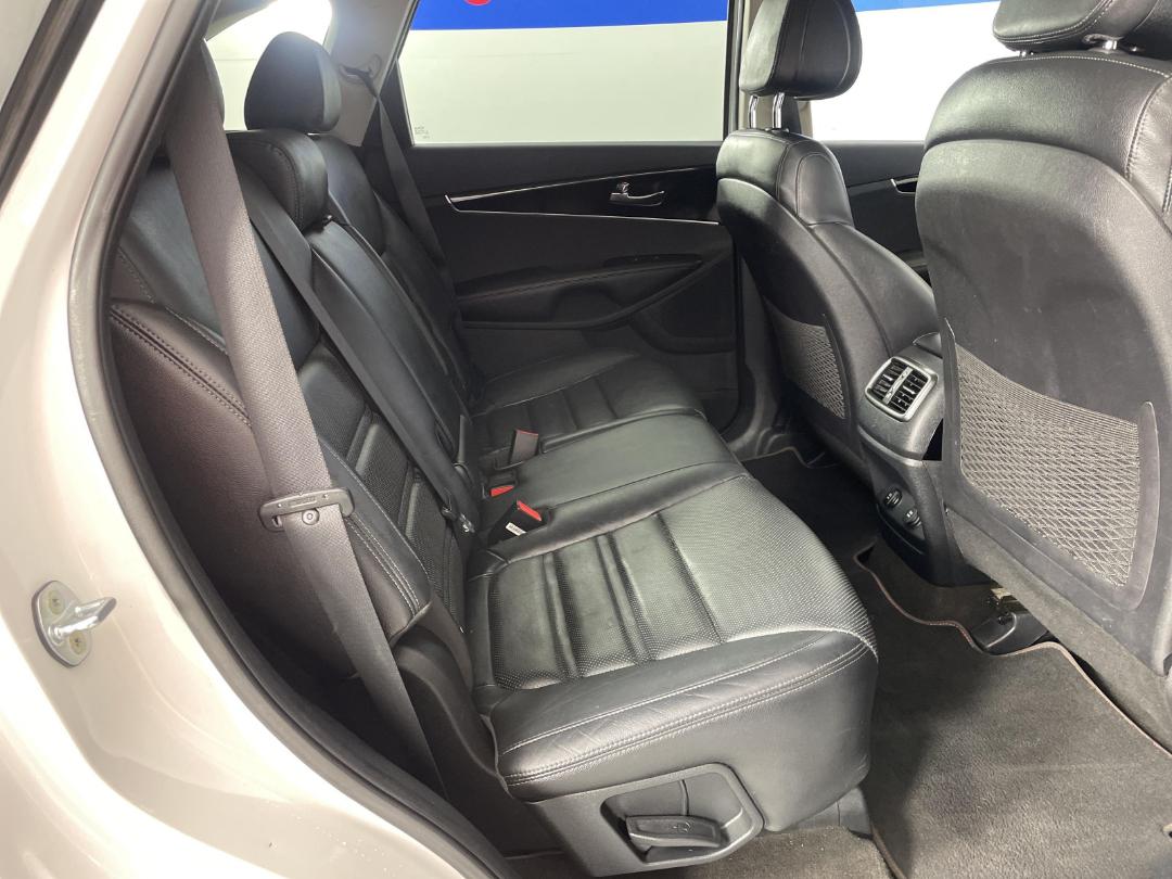 Photo '20' of KIA Sorento Photo '20' of KIA Sorento