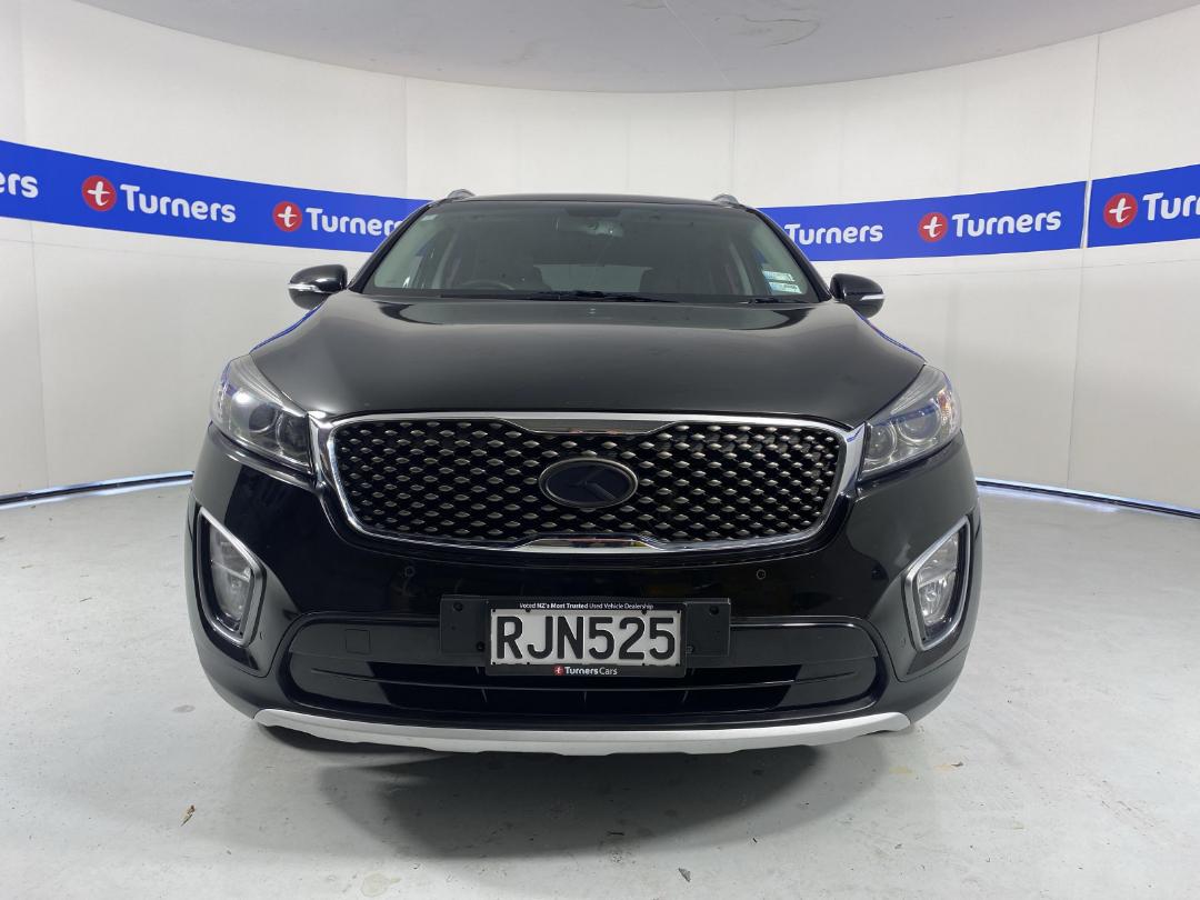 Photo '2' of KIA Sorento Photo '2' of KIA Sorento