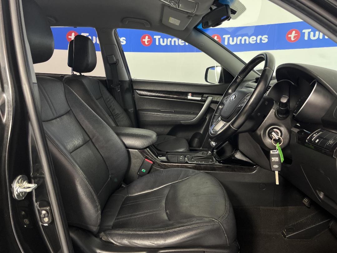 Photo '16' of KIA Sorento