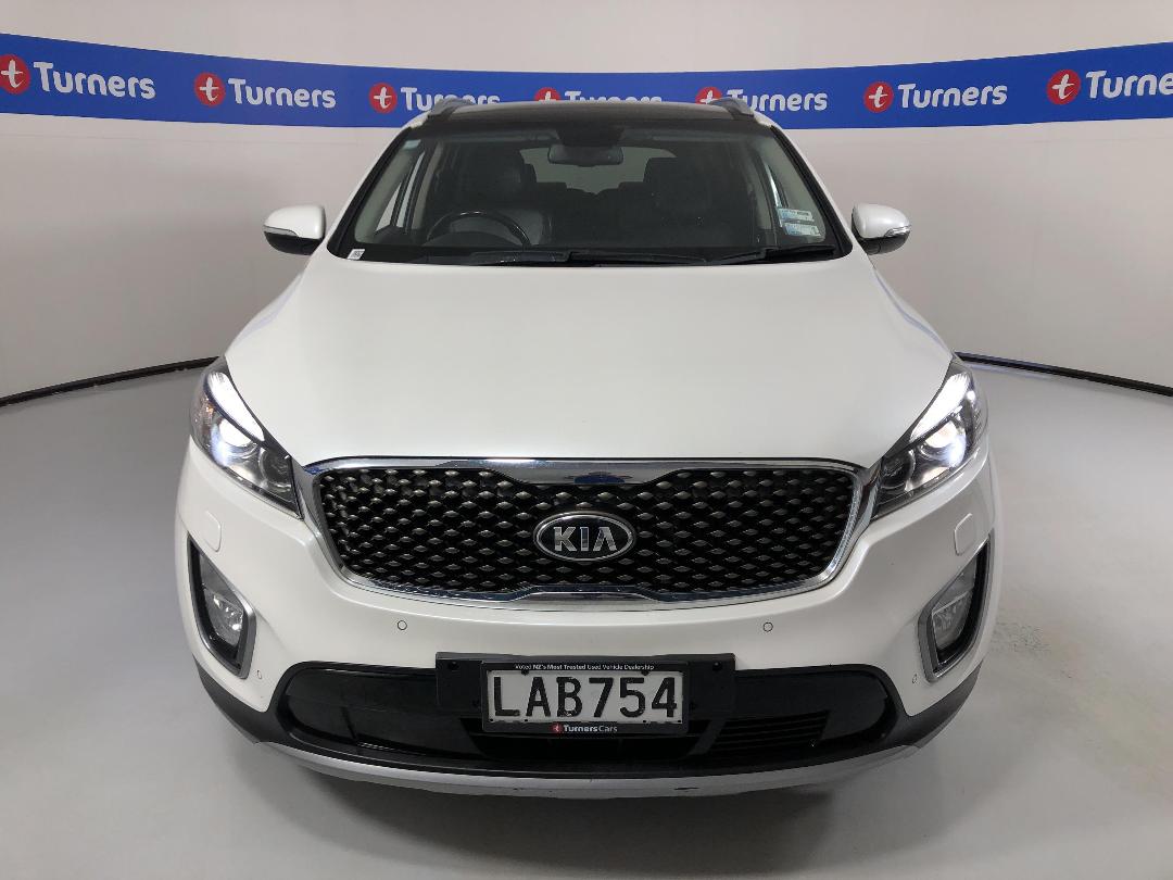 Photo '2' of KIA Sorento Photo '2' of KIA Sorento