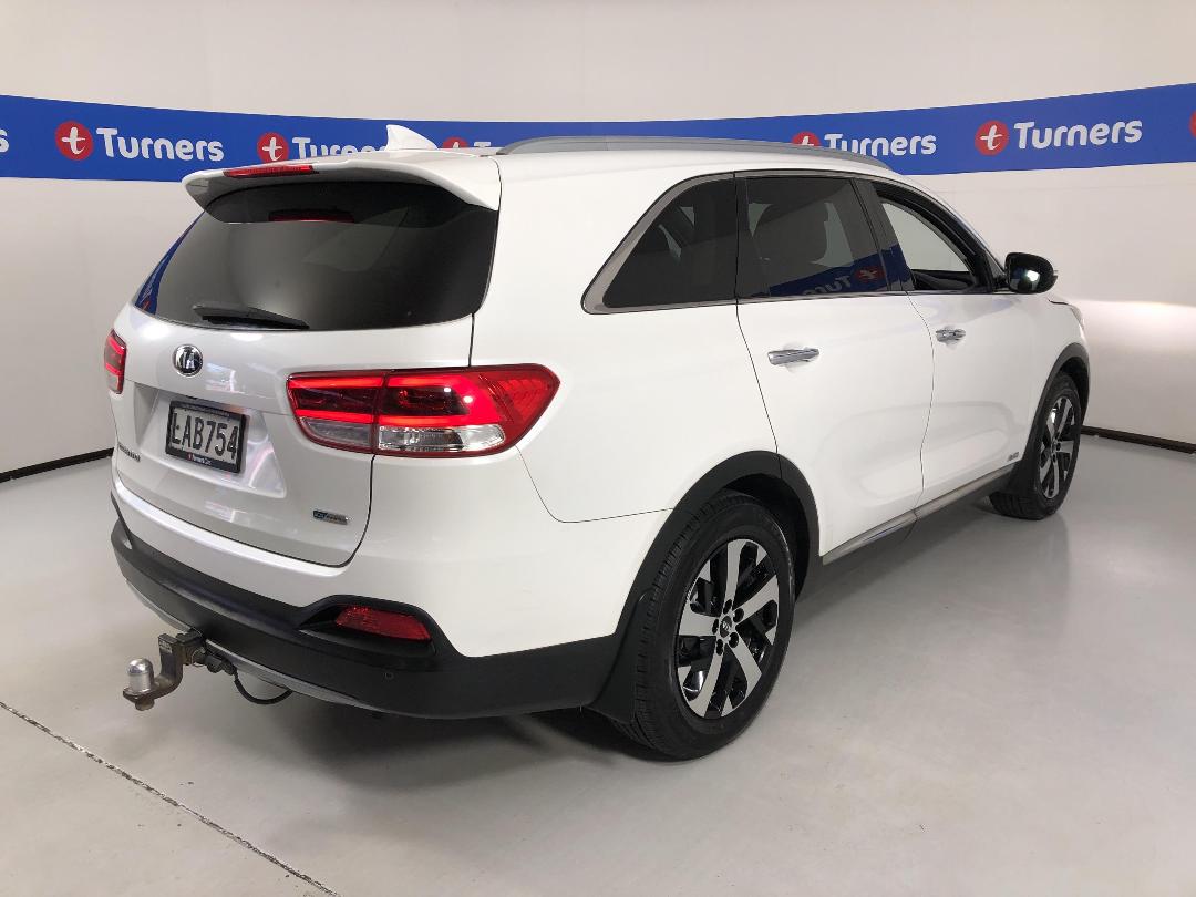 Photo '7' of KIA Sorento Photo '7' of KIA Sorento