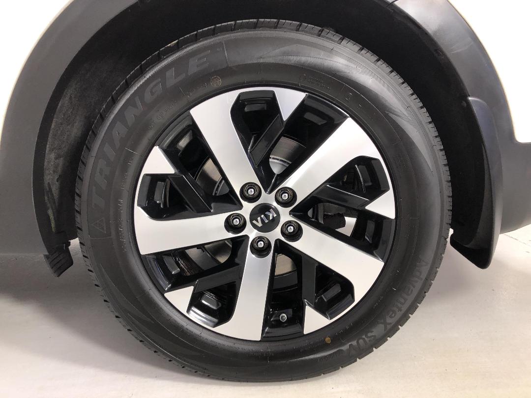 Photo '11' of KIA Sorento Photo '11' of KIA Sorento