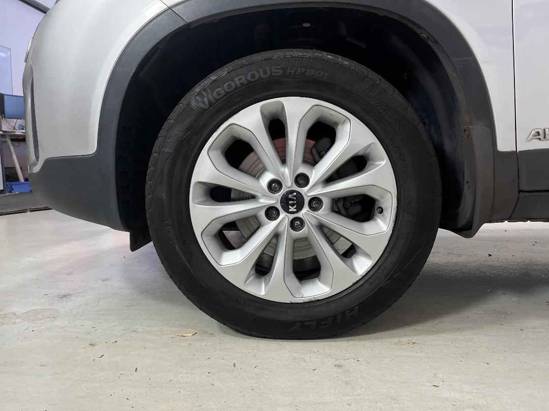 Photo '10' of KIA Sorento