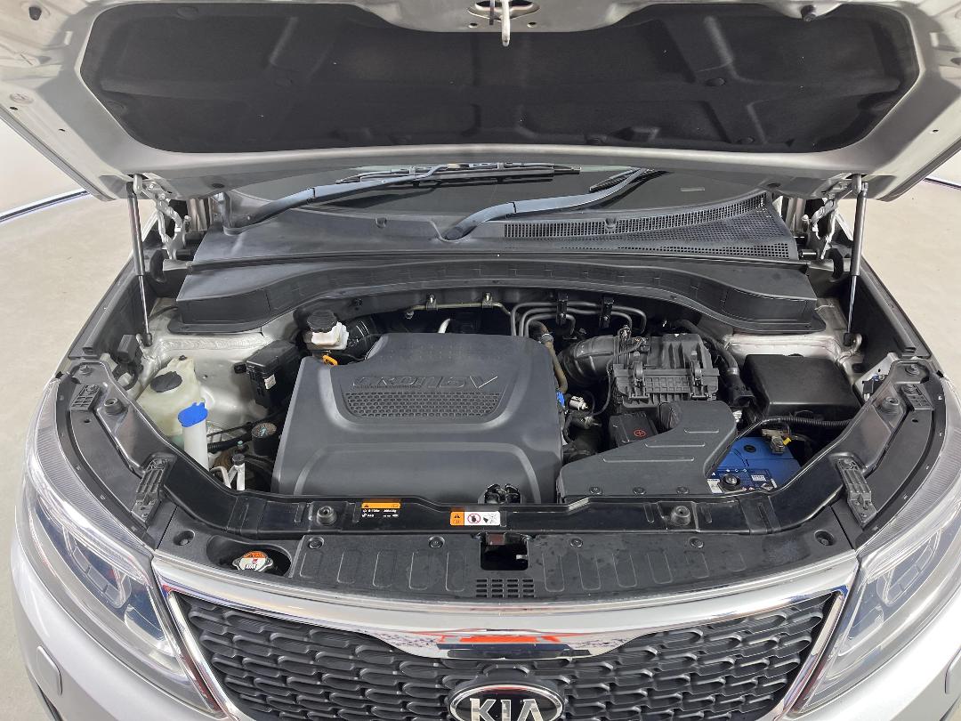 Photo '13' of KIA Sorento