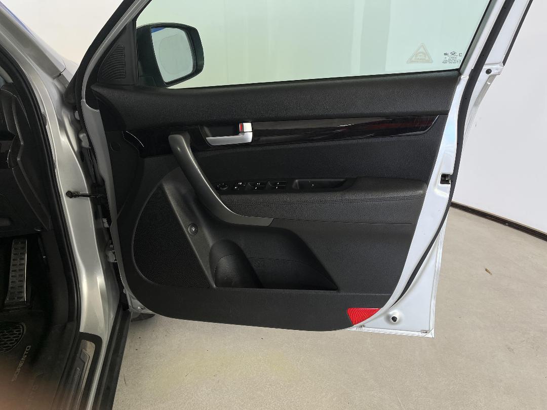 Photo '15' of KIA Sorento