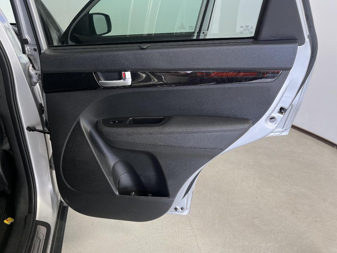 Photo '19' of KIA Sorento