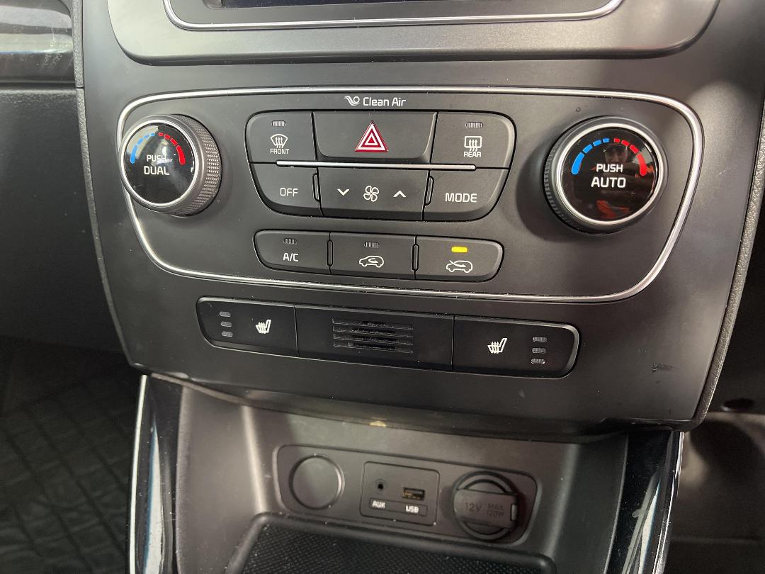 Photo '31' of KIA Sorento