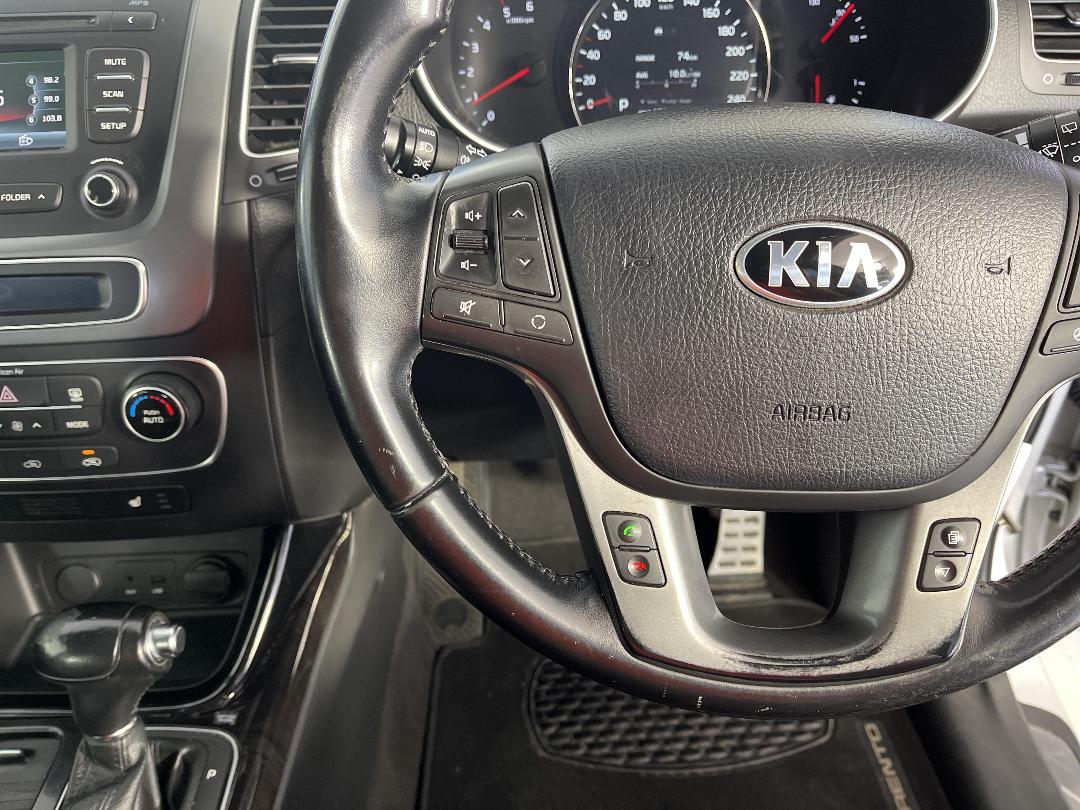 Photo '29' of KIA Sorento
