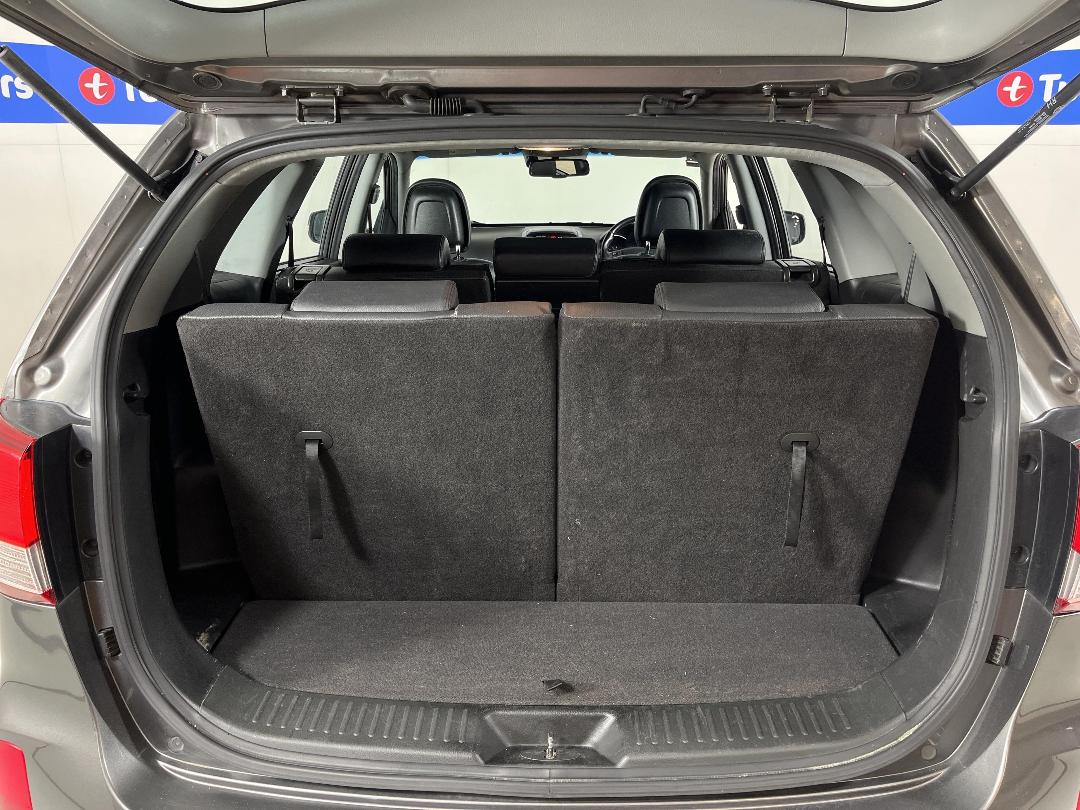 Photo '14' of KIA Sorento