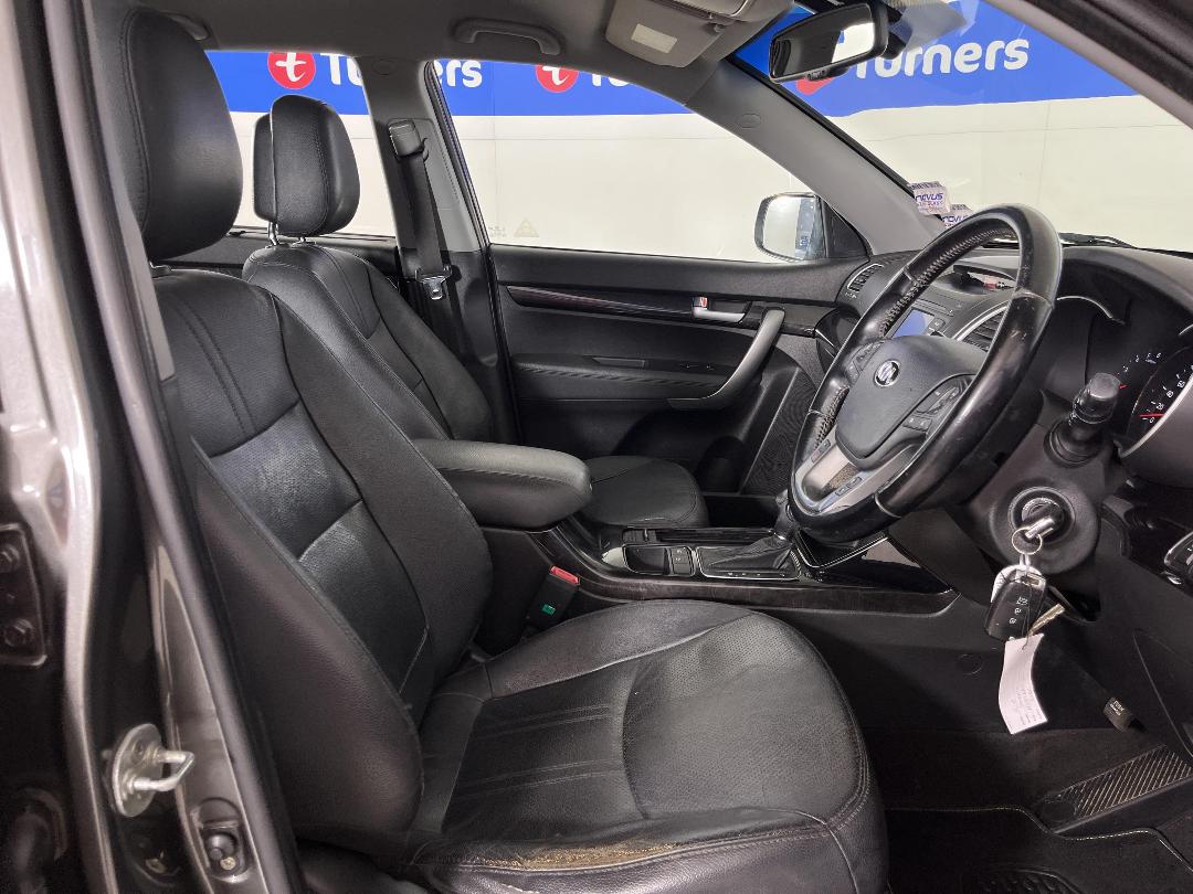 Photo '16' of KIA Sorento