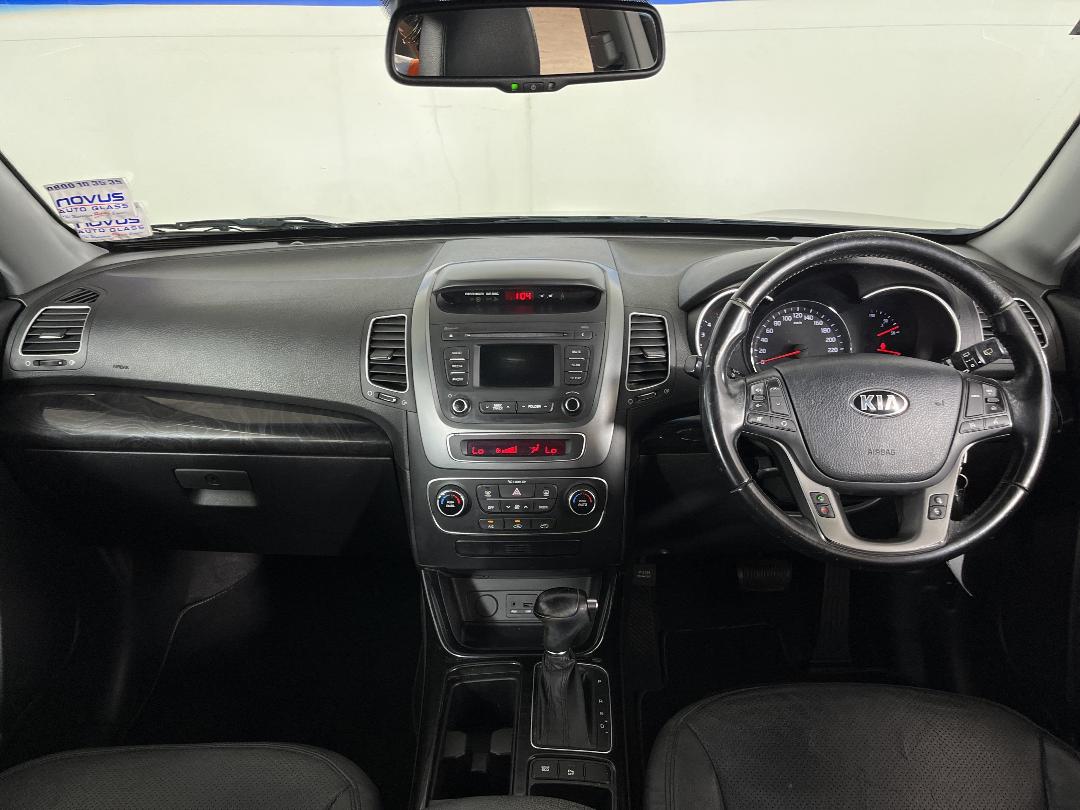 Photo '17' of KIA Sorento