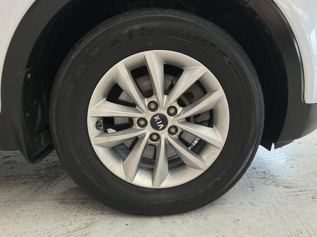 Photo '9' of KIA Sorento Photo '9' of KIA Sorento